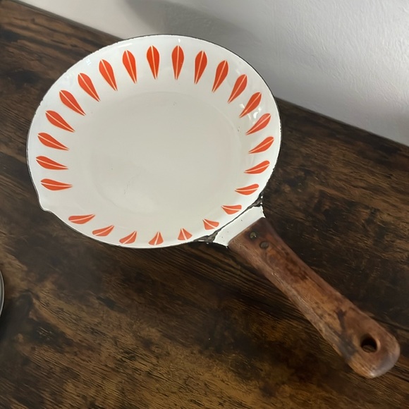 cathrineholm Other - Vintage Cathrineholm Orange lotus enamel frying pan with wooden handle 9 inches